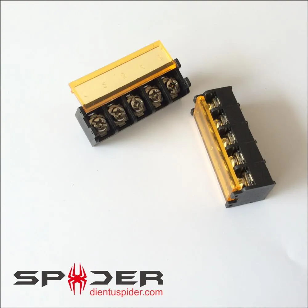 Connector HB9500-5P có nắp