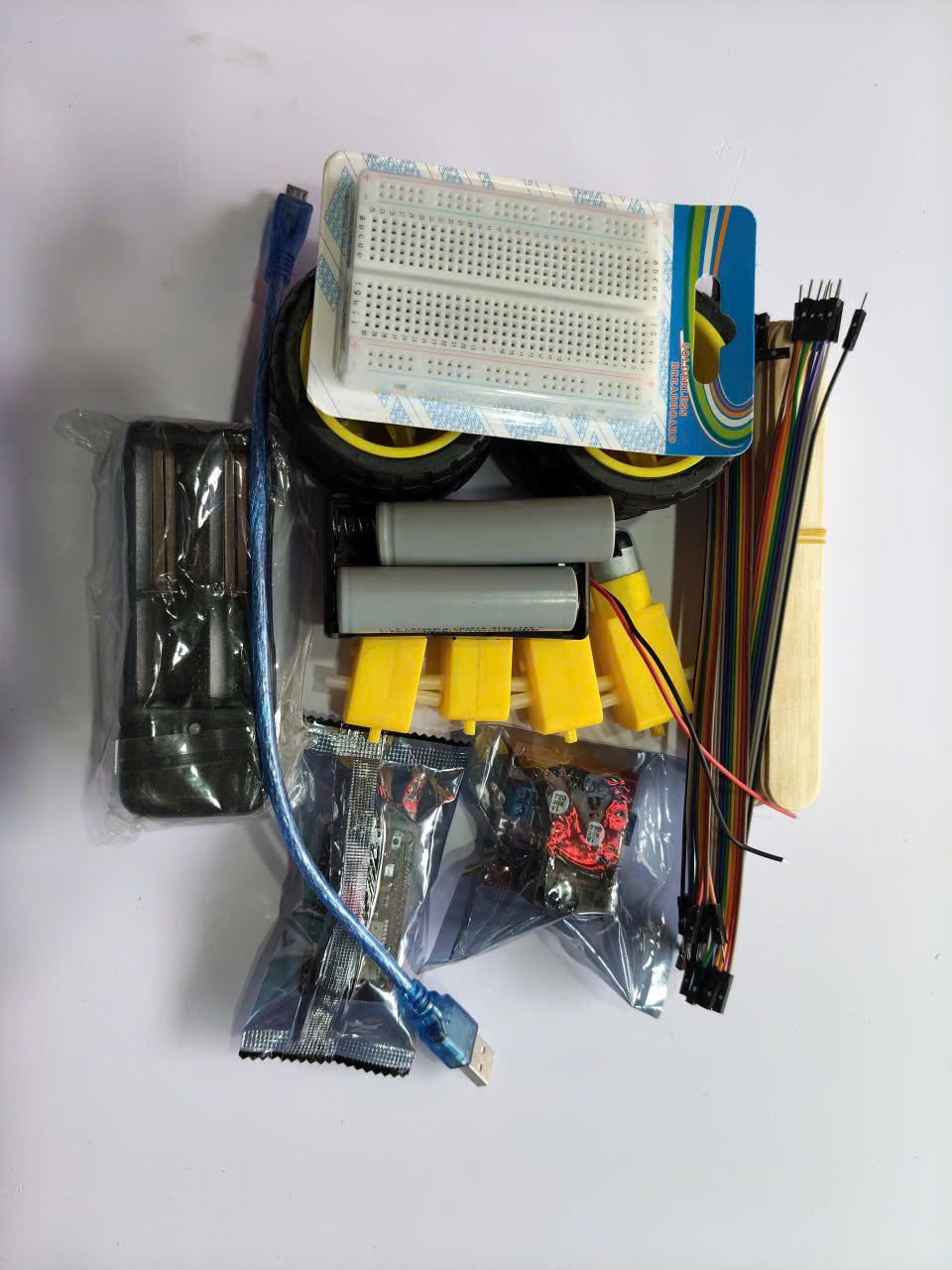 Product image of Combo xe 4 bánh điều khiển esp32 sử dụng pin 18650